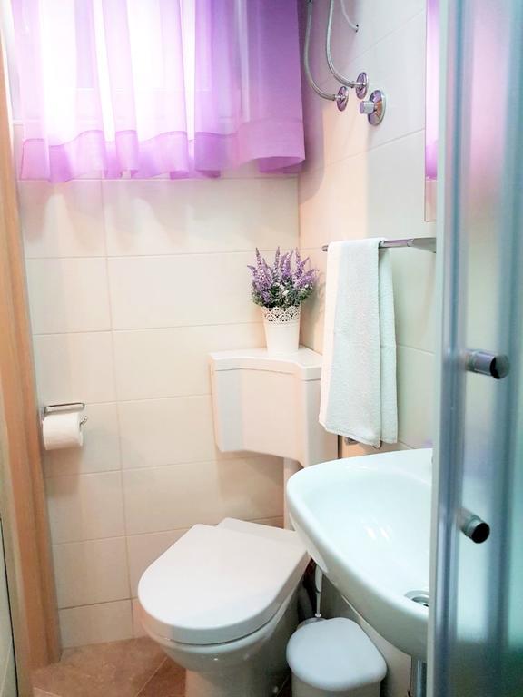 Room Ivana With Private Bathroom - Center Of Split Exterior foto