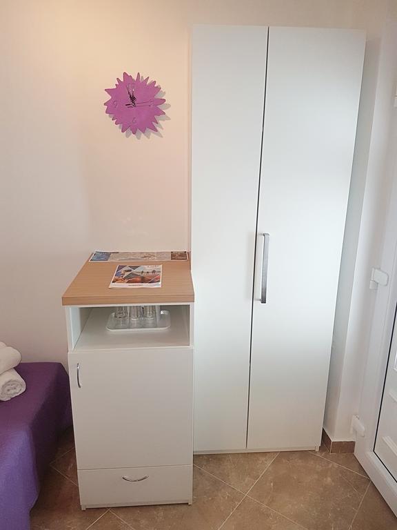 Room Ivana With Private Bathroom - Center Of Split Exterior foto